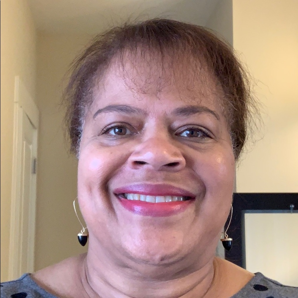Meet your Posher, Deborah